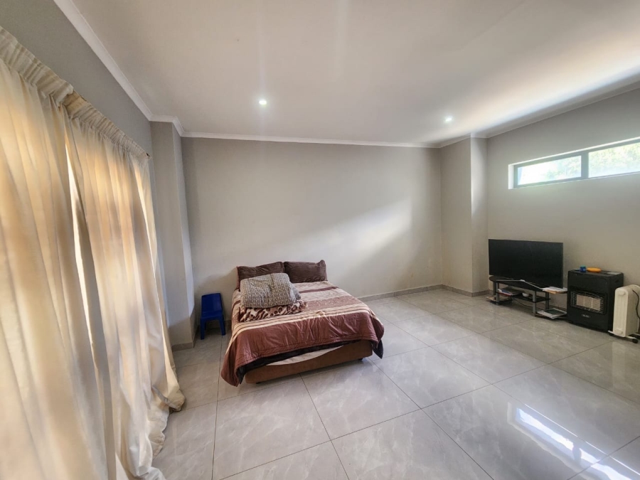 3 Bedroom Property for Sale in Rustenburg Central North West